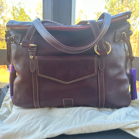 Dooney & Bourke Handbags - Dooney and Bourke Smith